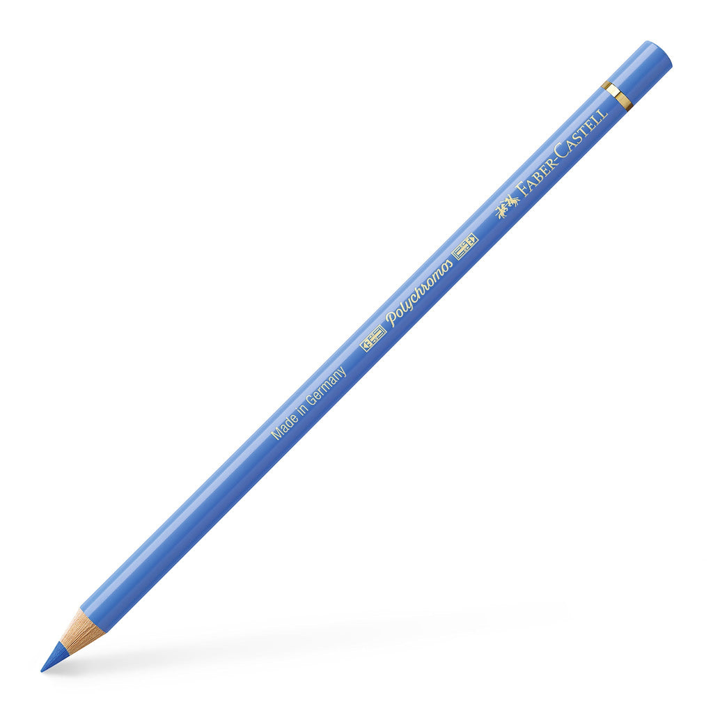 Lápis Polychromos 140 Light Ultramarine que compõe o kit Paisagem Urbana; imagem individual sem caixa